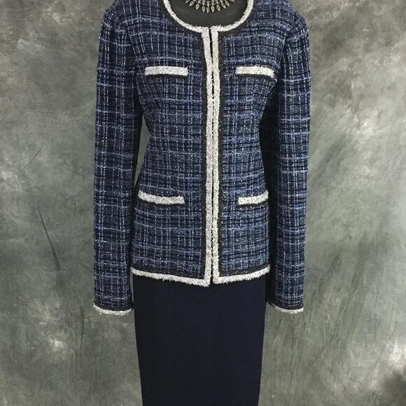 BEAUTIFUL st john knit Blue silver shimmer jacket skirt suit size 8 10 - Picture 3 of 10